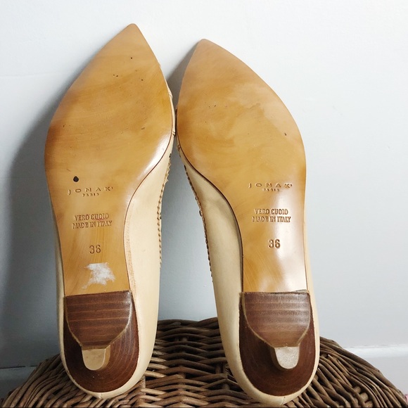 Studded cream leather kitten heal by JONAK Paris. - Picture 3 of 5